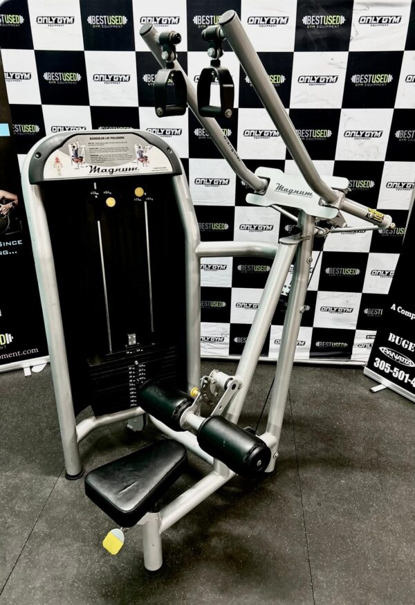 Magnum Biangular Lat Pulldown