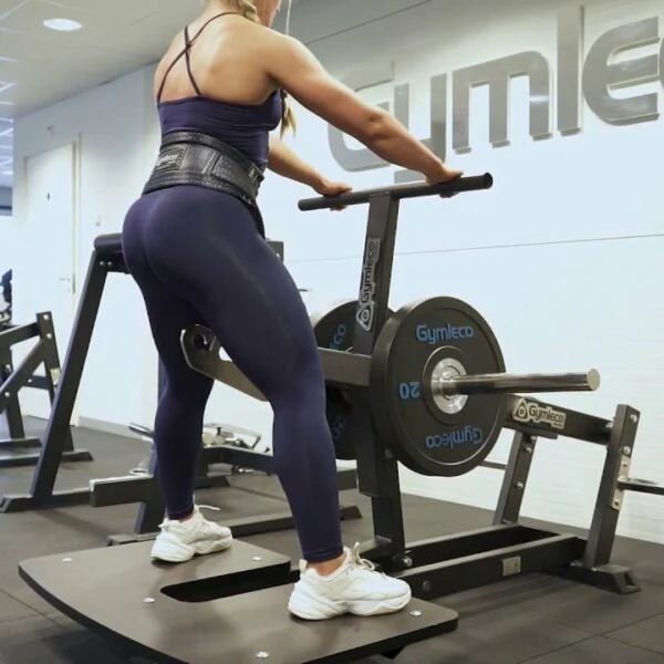 Beltsquat2 600x600 8ac4f2ed 484c 47b2 8cfd B64c17c14194